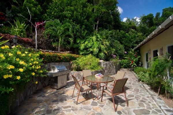 bay tree villa bbq